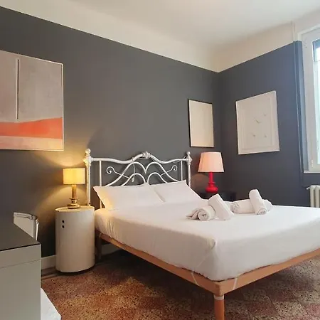 Bnbutler - Aselli, 14 - Comodo E Luminoso Apartment