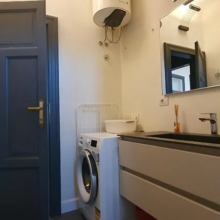 Appartement Bnbutler - Aselli, 14 - Comodo E Luminoso