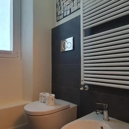 Bnbutler - Aselli, 14 - Comodo E Luminoso Appartement